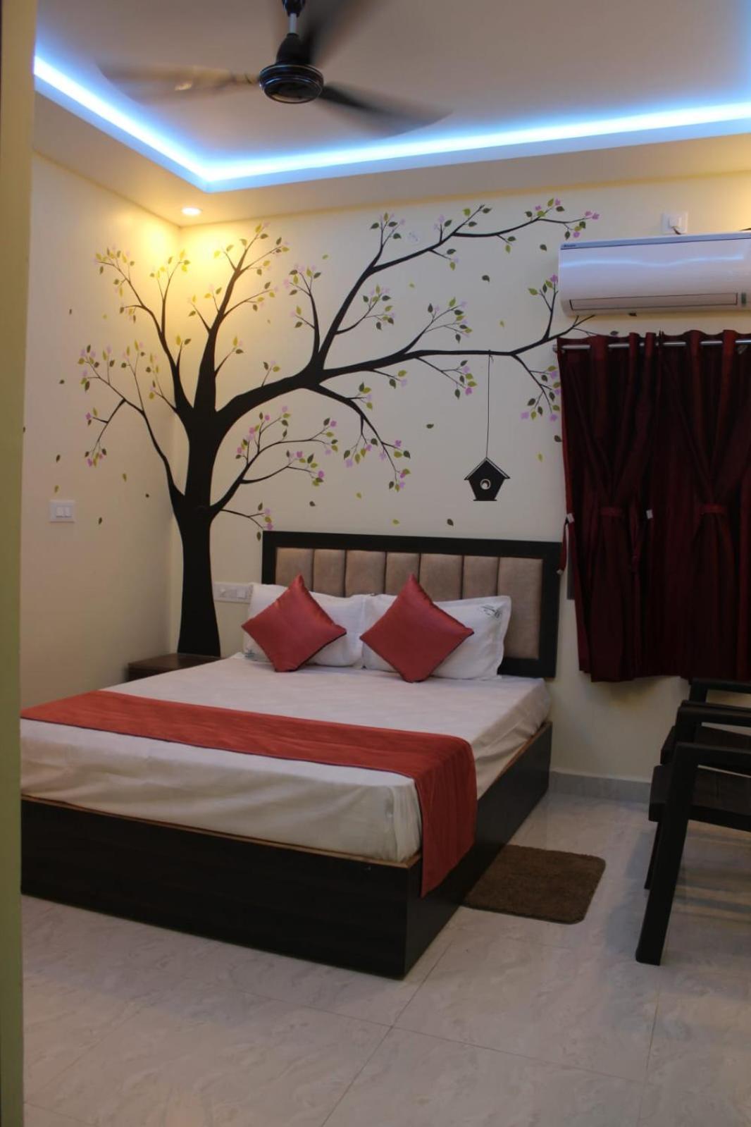 Lalitha Karunya Residency A/C Hotel Bapatla Ngoại thất bức ảnh